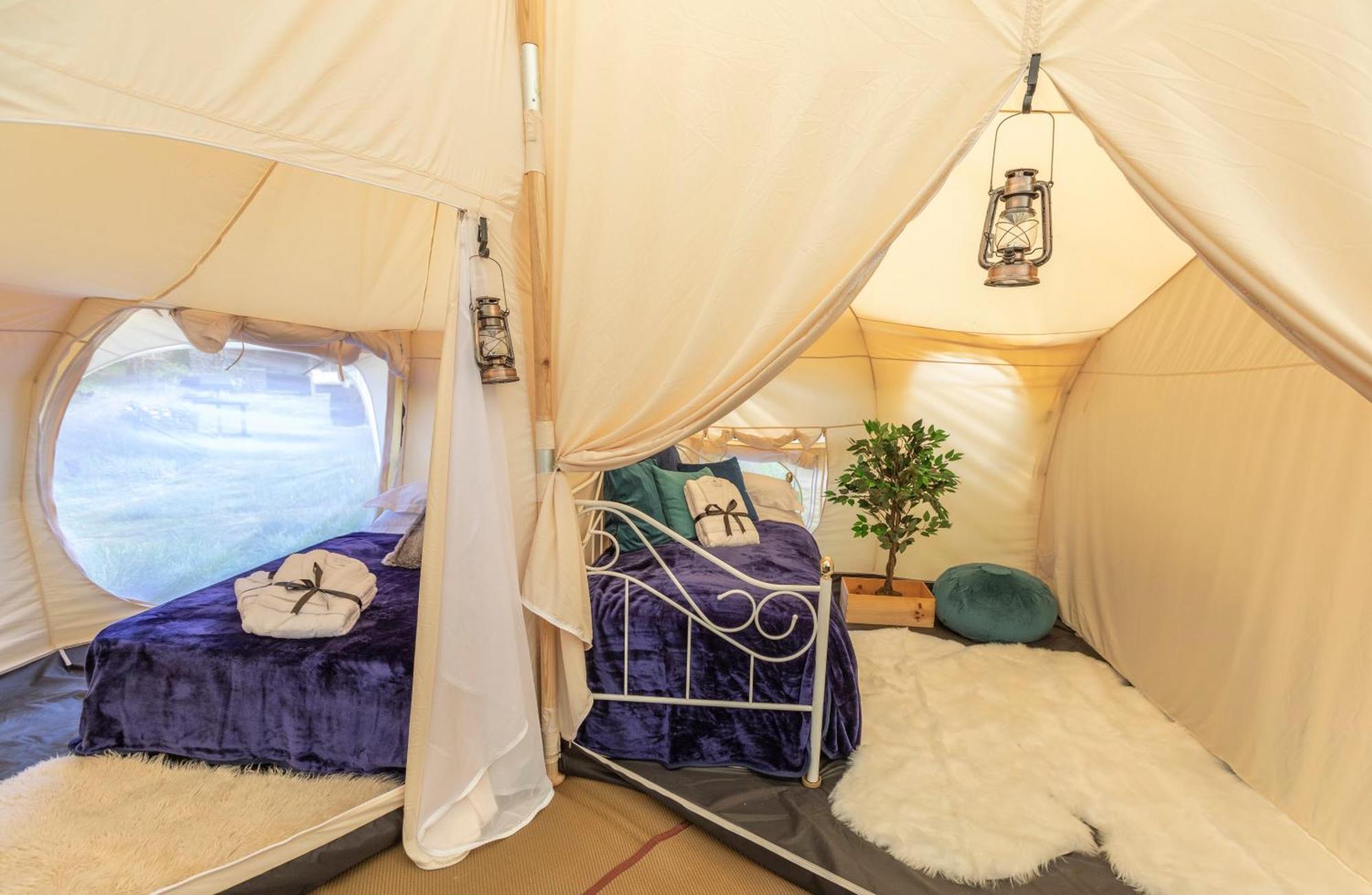 Stargazer Glamping Uk The Mahal 8 People Hotel Ross-on-Wye Ngoại thất bức ảnh