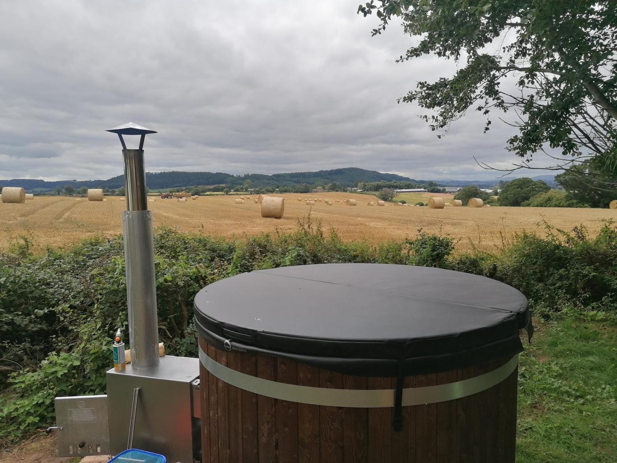 Stargazer Glamping Uk The Mahal 8 People Hotel Ross-on-Wye Ngoại thất bức ảnh